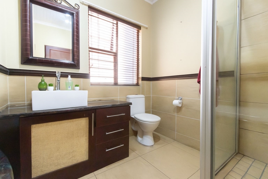 5 Bedroom Property for Sale in Protea Park North West